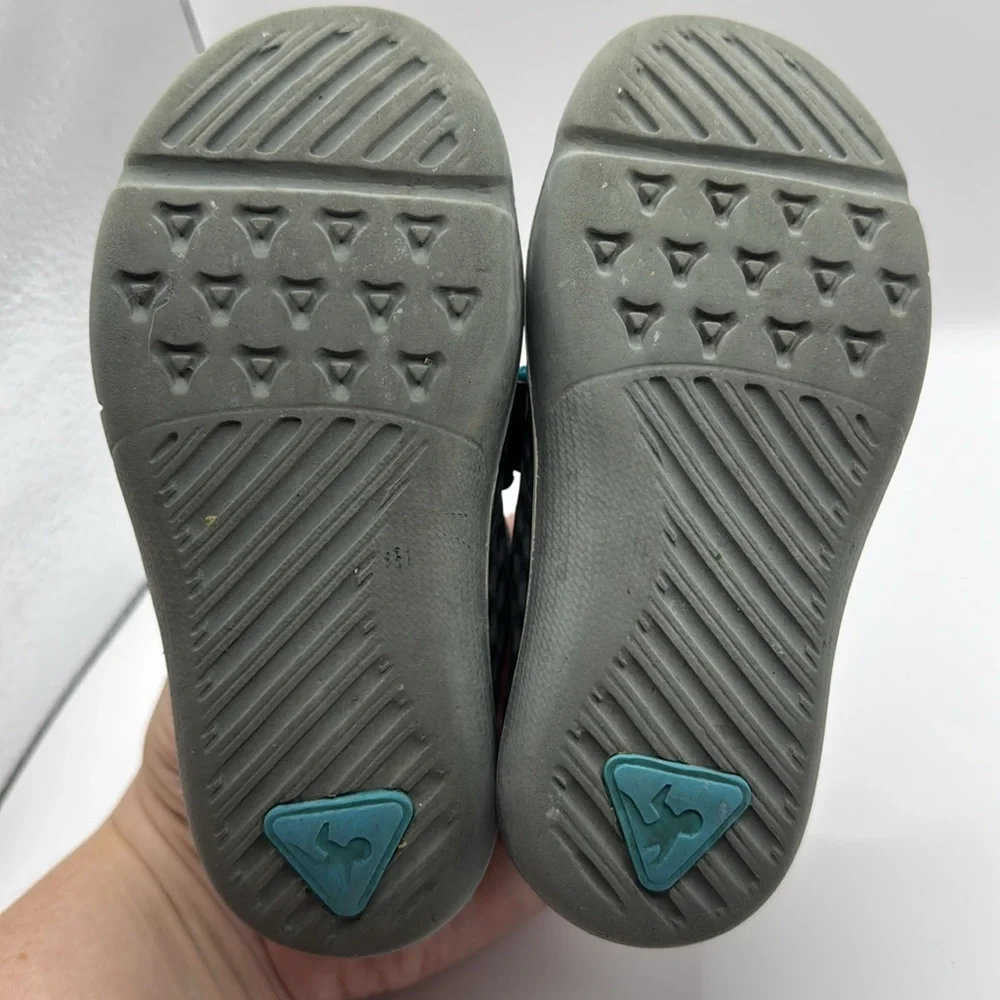 PLAE MIMO Slate Gray Water Shoes Size 10